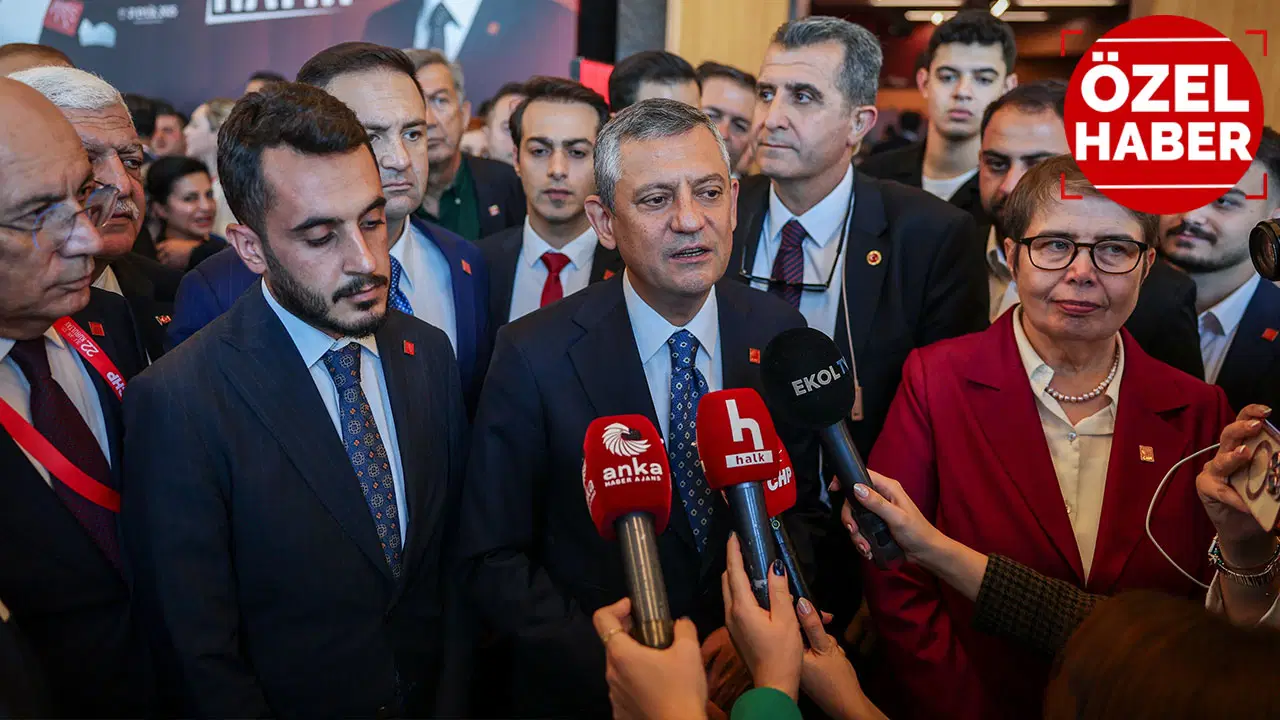 chpli kurmaylar kurultayi cumhuriyete degerlendirdi ozgur ozel satranc oynar gibi 10 hamle sonrasini dusunuyor CYwcTBW4