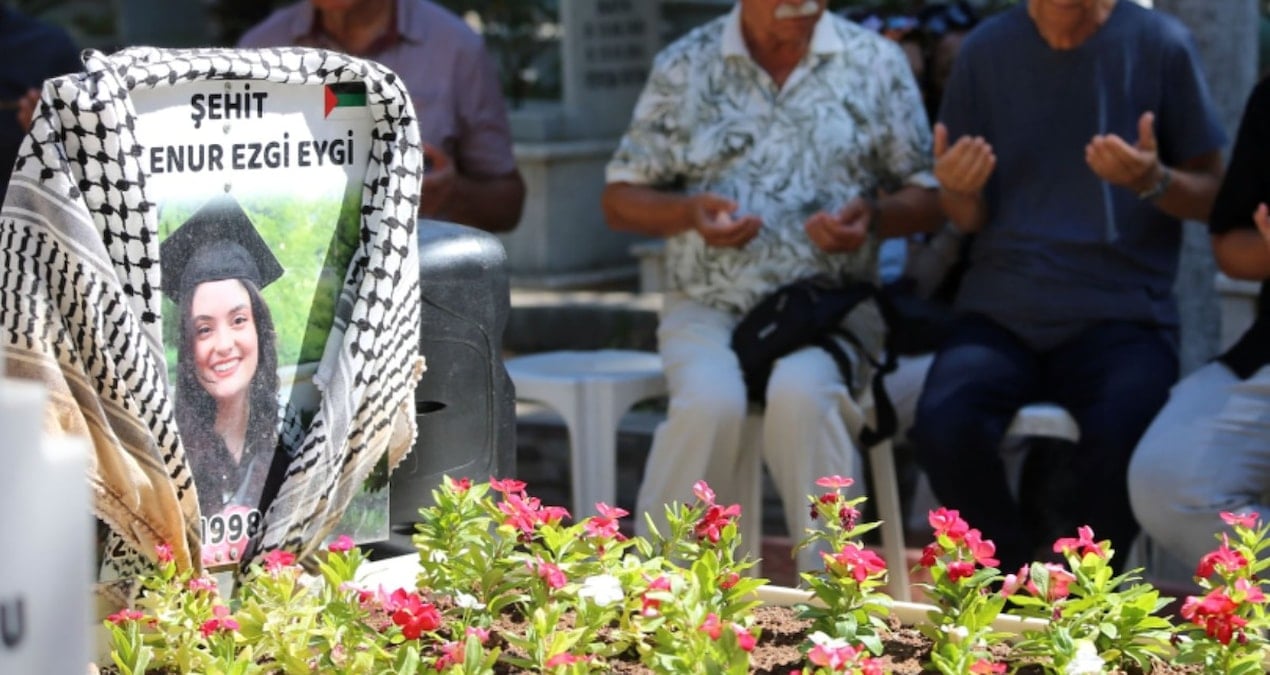 israil askerlerince katledilen aysenur ezgi eyginin esi israilden hesap sorulmasini talep etmistik Le4F2Eka