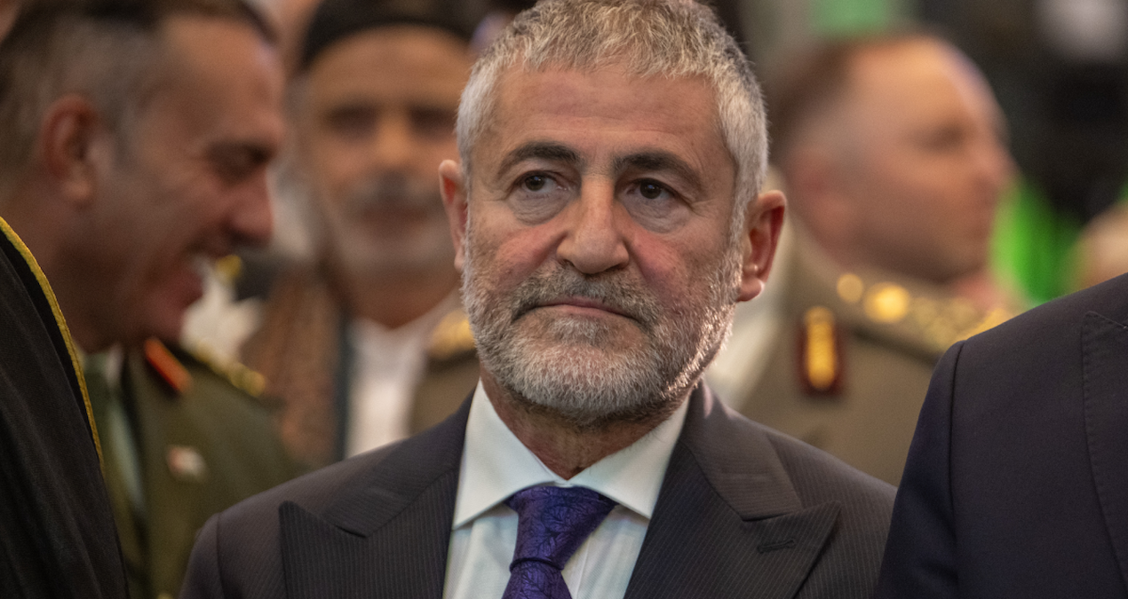 nebatinin gozlerindeki isilti azaldi Sc63TXZE