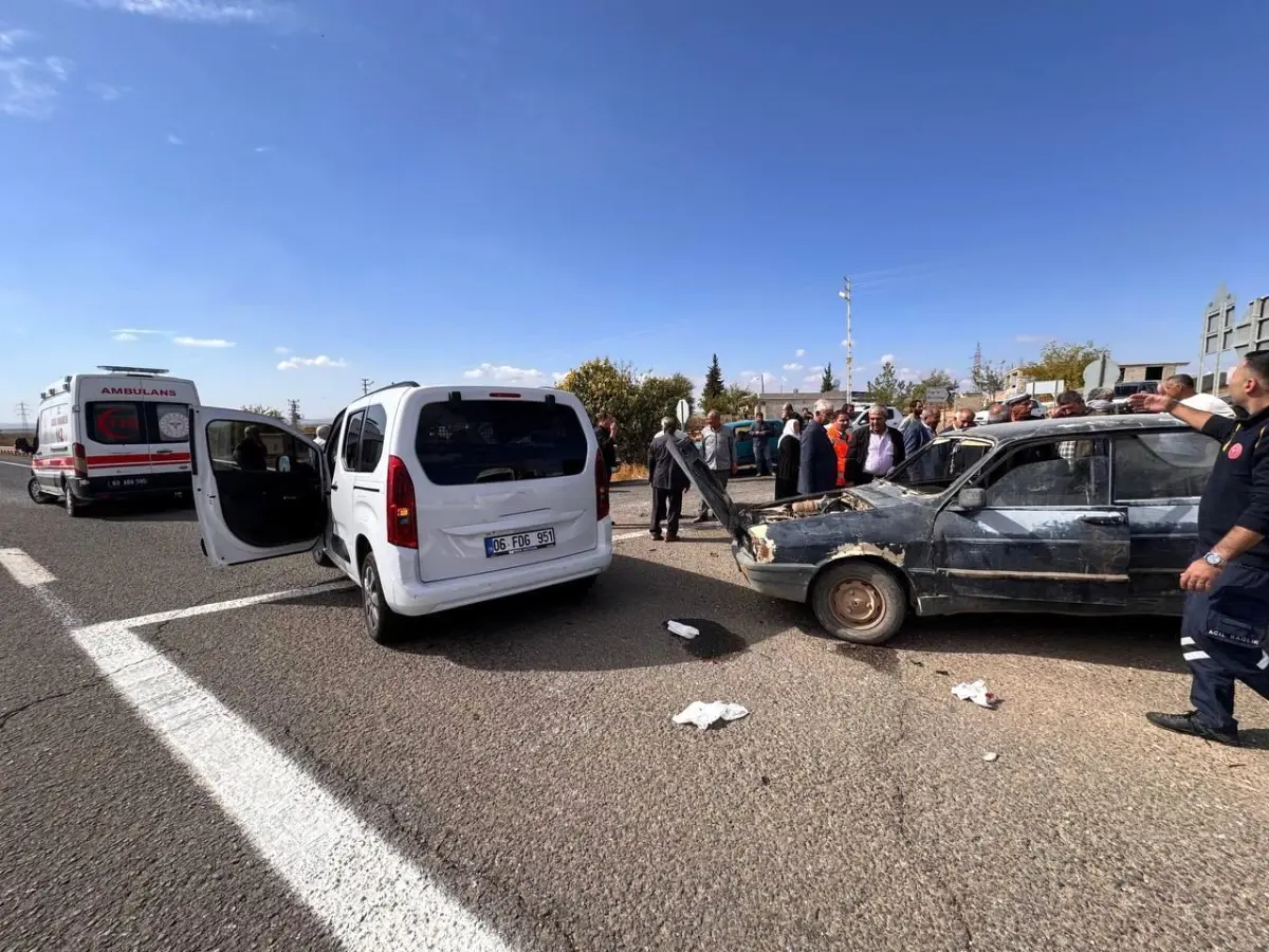 sanliurfada cenaze giderken trafik kazasi 3 yarali TjVBaFiL.jpg