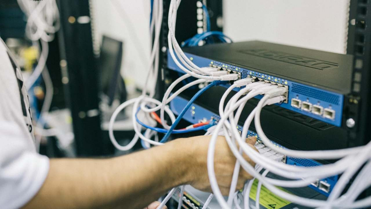 ibm yil sonuna kadar binlerce kisiyi isten cikaracak 9qRTN5LE.jpg